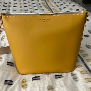 Brand new never opened bag.